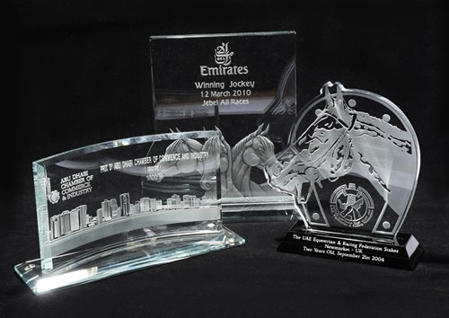 Lot 107 - An Emirates Jebel Ali Races Winning Jockey glass trophy, awarded to Frankie Dettori