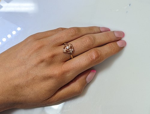 Lot 13 - Clogau - A 9ct gold diamond set dress ring