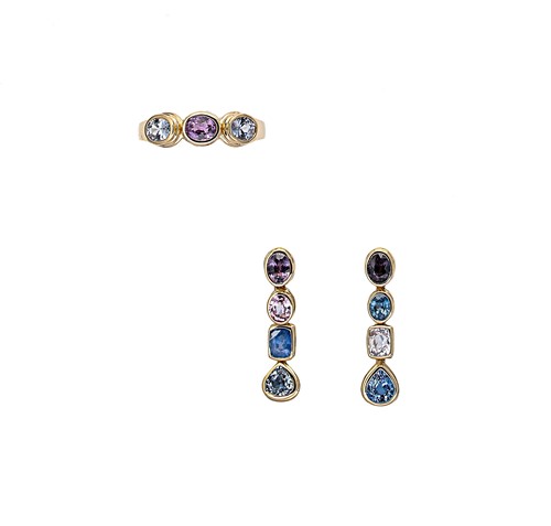 Lot 134 - A pair of sapphire ear pendants, together with a sapphire ring