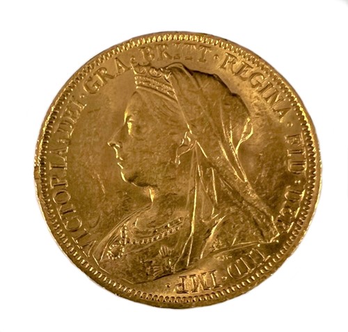 Lot 278 - A Queen Victoria 'Old Head' sovereign