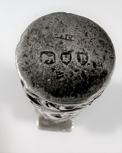Lot 269 - A Victorian silver perfume bottle, mark of Sampson Mordan & Company
