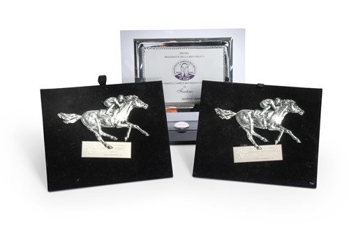 Lot 122 - Two Societa Gestione Capannelle plaques, awarded to Frankie Dettori