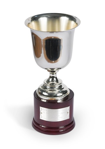 Lot 69 - A Premio Vittorio di Capua trophy cup, awarded to Frankie Dettori