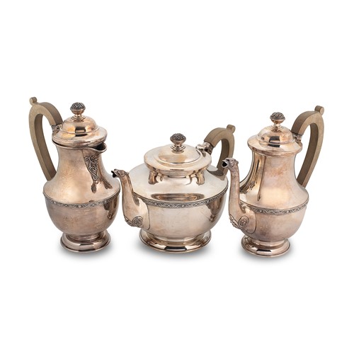 Lot 473 - Dublin - A late 20th century silver three-piece tea and coffee set