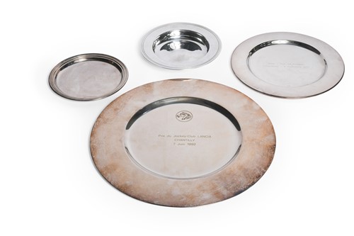 Lot 46 - A L'Ormarins Queen's Plate Stakes silver plated presentation salver, awarded to Frankie Dettori
