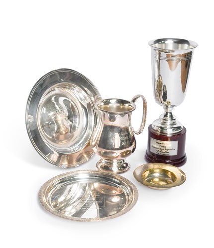 Lot 95 - A Totepool Winning Jockey salver, awarded to Frankie Dettori