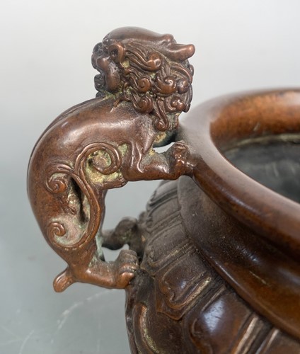 Lot 24 - A Chinese bronze archaic style censor, 20th century
