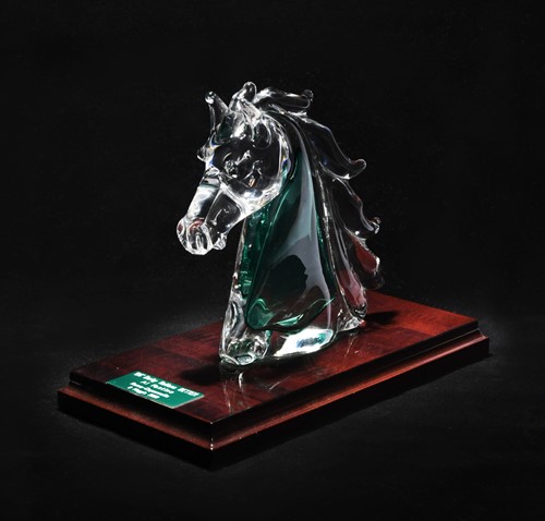 Lot 2 - A 126° Derby Italiano BETTER glass horsehead trophy, awarded to Frankie Dettori