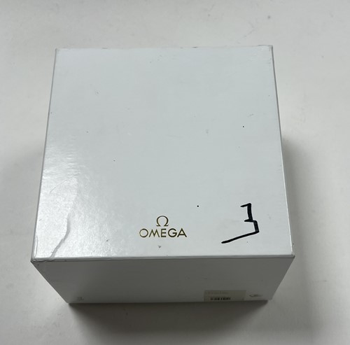 Lot 403 - Omega - An 18ct gold 'de Ville Prestige' wristwatch