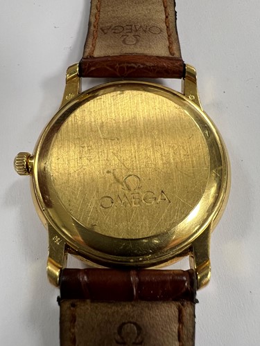 Lot 403 - Omega - An 18ct gold 'de Ville Prestige' wristwatch