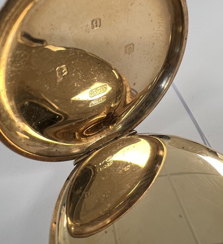 Lot 314 - Kendall & Dent, London – A 9ct gold hunter pocket watch