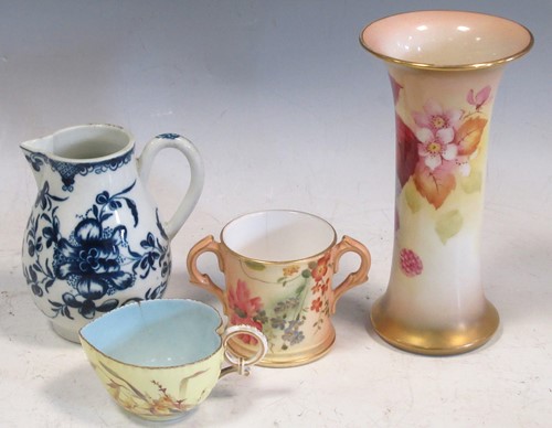 Lot 44 - An 18th century Worcester blue and white...