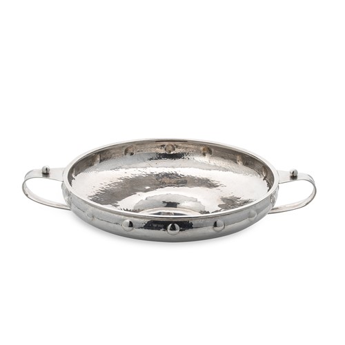 Lot 422 - A George V silver ‘Arts & Crafts’ style dish, mark of A.E. Jones