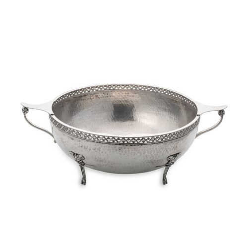Lot 425 - A George V silver ‘Arts & Crafts’ style bowl, mark of A.E. Jones