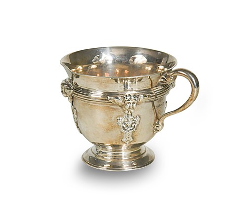 Lot 435 - A George V silver wine cup