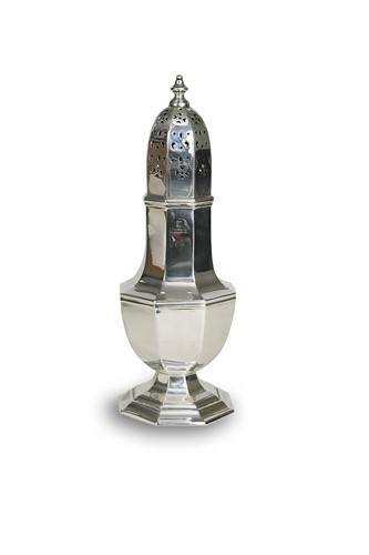 Lot 440 - A George V silver caster