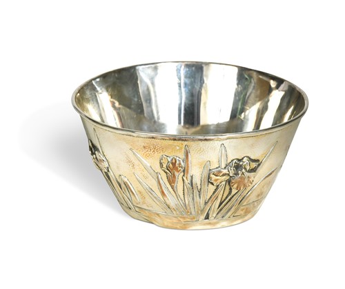 Lot 325 - An early 20th century Japanese metalwares silver bowl