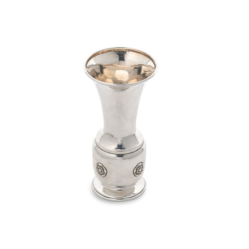 Lot 419 - A George V silver ‘Arts & Crafts’ style trumpet vase, mark of A.E. Jones