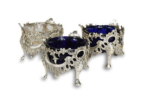 Lot 368 - A trio of Victorian silver cast salts, mark of Joseph Willmore