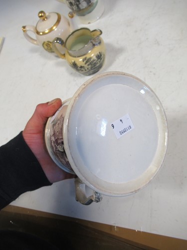 Lot 19 - Various ceramics to include a Regency back...