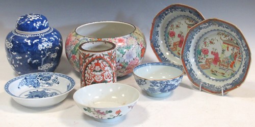 Lot 81 - A large Chinese bowl decorated with flowers...