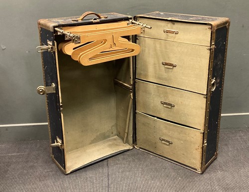 Lot 353 - An early 20th century wardrobe travel trunk,...