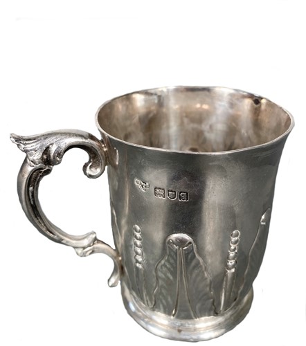 Lot 538 - A George V silver christening mug
