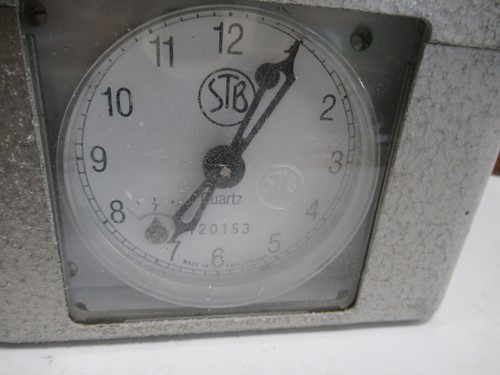 Lot 99 - A collection of racing pigeon clocks, various...