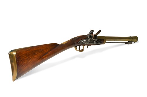 Lot 432 - A brass barrelled flintlock blunderbuss with spring bayonet, by Richards, circa 1785