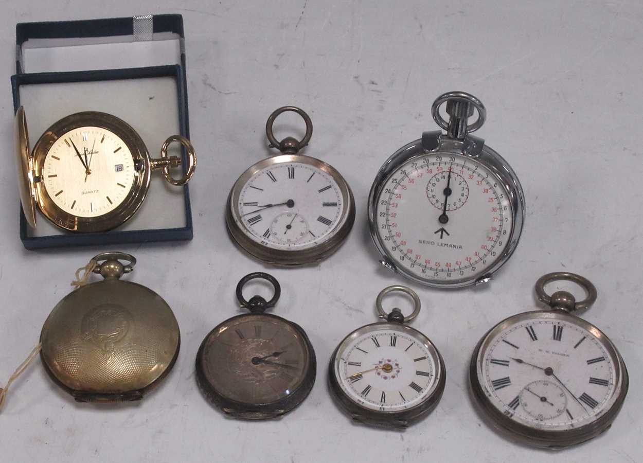 Lot 152 - A British Army issue Nero Lemania stopwatch...