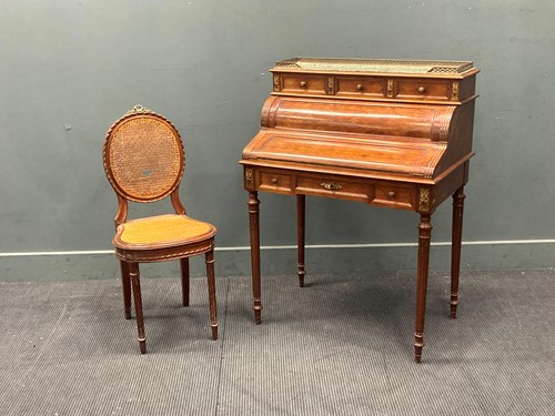 Lot 431 - Louis XVI style bureau 107 x 80 x 52cm and chair