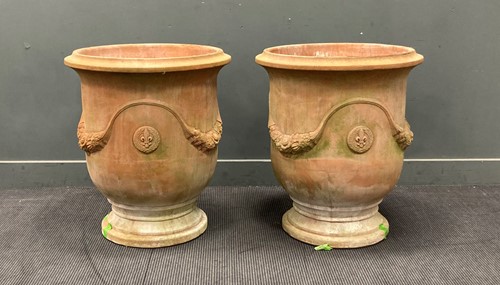 Lot 674 - A pair of large terracotta planters by Italian Terrace