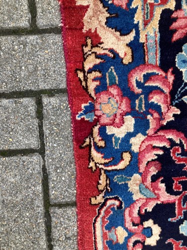 Lot 373 - A Kirman carpet, 381 x 299cm