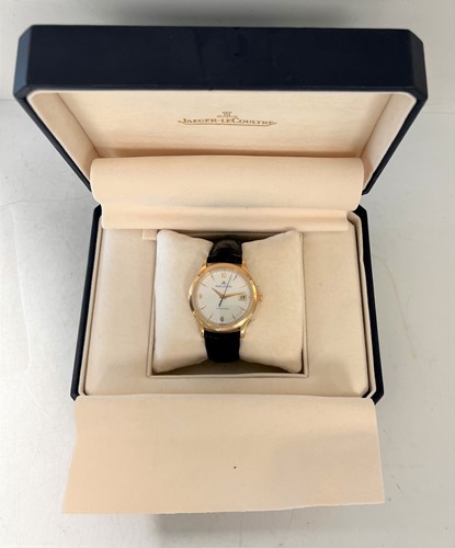 Lot 357 - Jaeger-LeCoultre - An 18ct rose gold 'Master Control' wristwatch