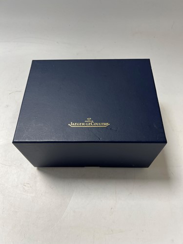 Lot 357 - Jaeger-LeCoultre - An 18ct rose gold 'Master Control' wristwatch