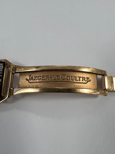 Lot 357 - Jaeger-LeCoultre - An 18ct rose gold 'Master Control' wristwatch
