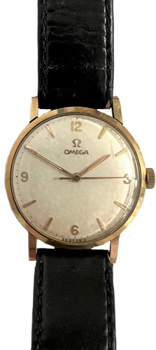 Lot 363 - Omega - A 9ct gold wristwatch