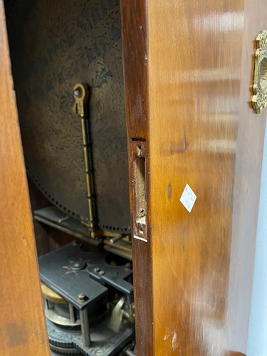 Lot 653 - A Victorian Polyphon floor-standing upright disc musical box