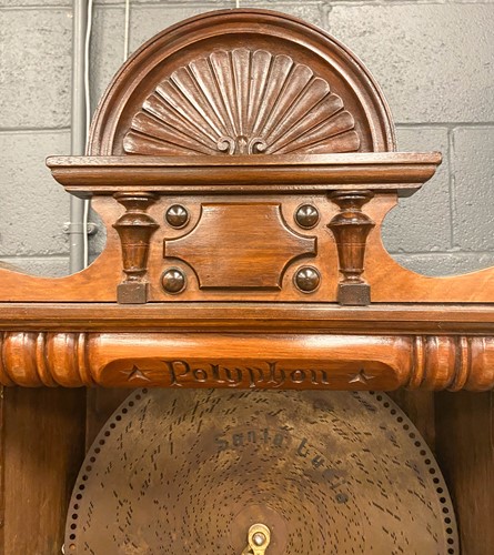 Lot 653 - A Victorian Polyphon floor-standing upright disc musical box