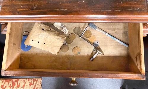 Lot 653 - A Victorian Polyphon floor-standing upright disc musical box