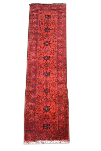 Lot 525 - A finely-woven Ersari runner rug