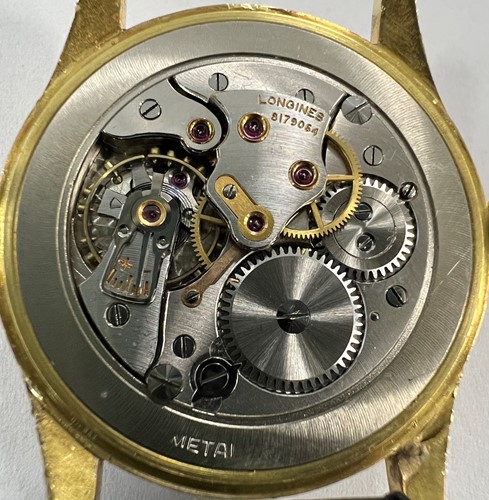 Lot 353 - Longines - A Swiss 18ct gold wristwatch