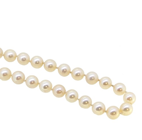 Lot 99 - A cultured freshwater pearl necklace