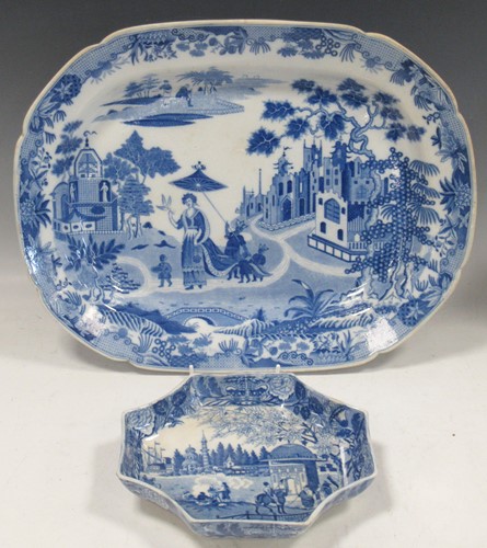 Lot 17 - A blue and white transfer printed 'Queen of...