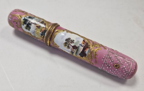 Lot 576 - A Staffordshire enamel bodkin case, circa 1760