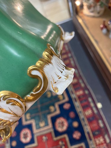 Lot 10 - A Bloor Derby bough pot and cover, painted in...