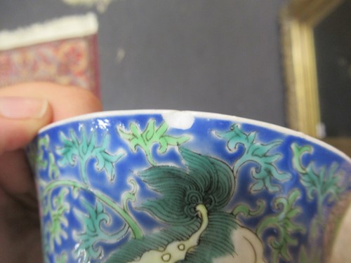 Lot 19 - A group of eight oriental porcelain items,...