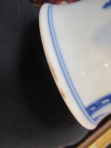 Lot 8 - Four various decorative Chinese porcelain...