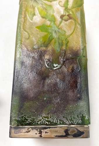 Lot 2 - A Daum Nancy pâte de verre cameo glass vase