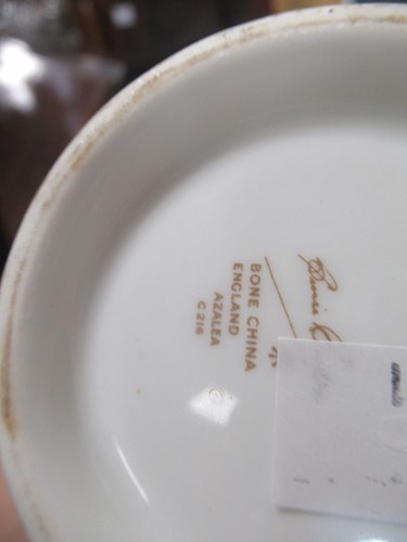 Lot 66 - A Susie Cooper bone china Azalea pattern part...